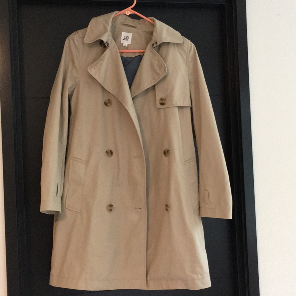 Gap trenchcoat